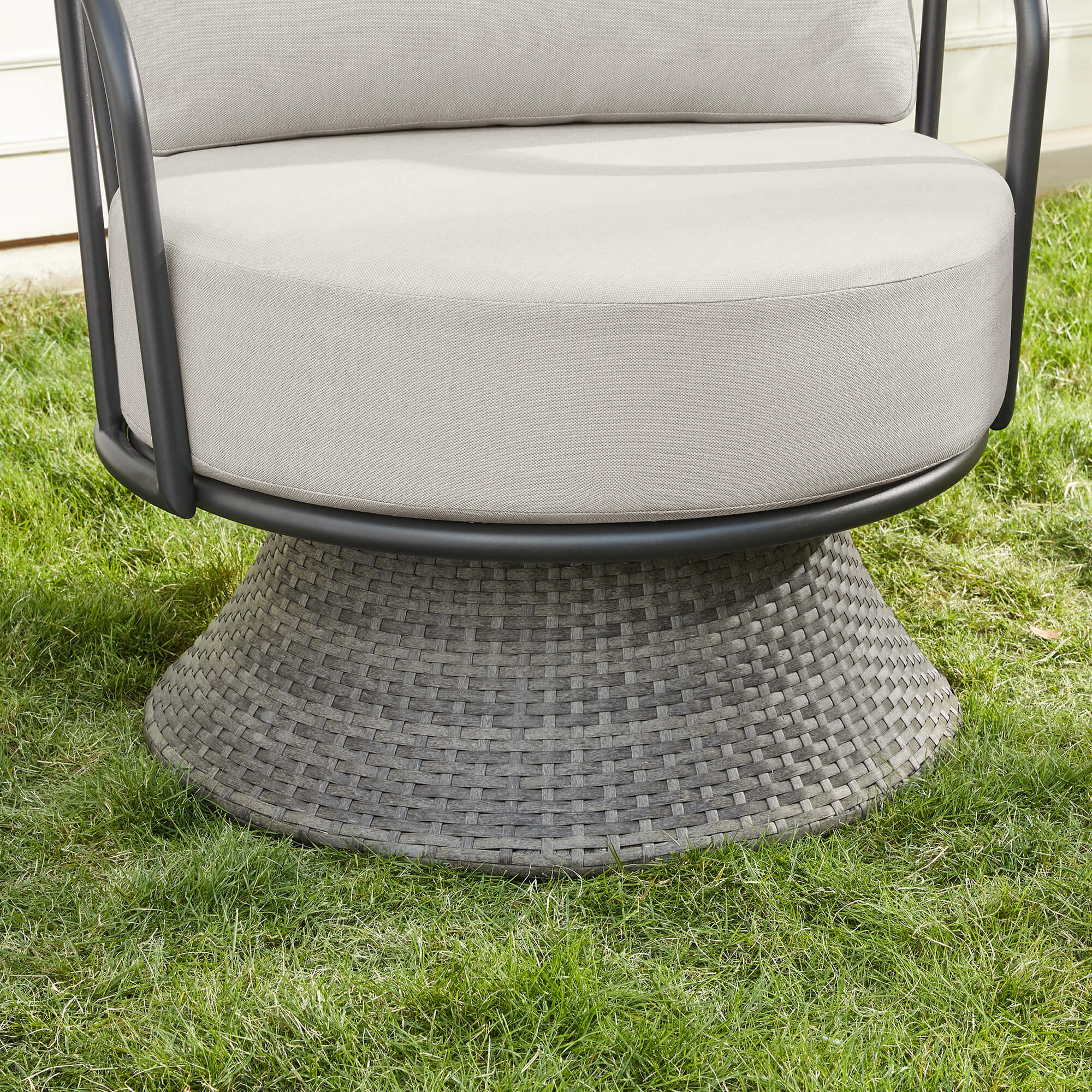 Ellie Rattan Woven Base Outdoor Swivel Chair (Set of 2） - Image 6