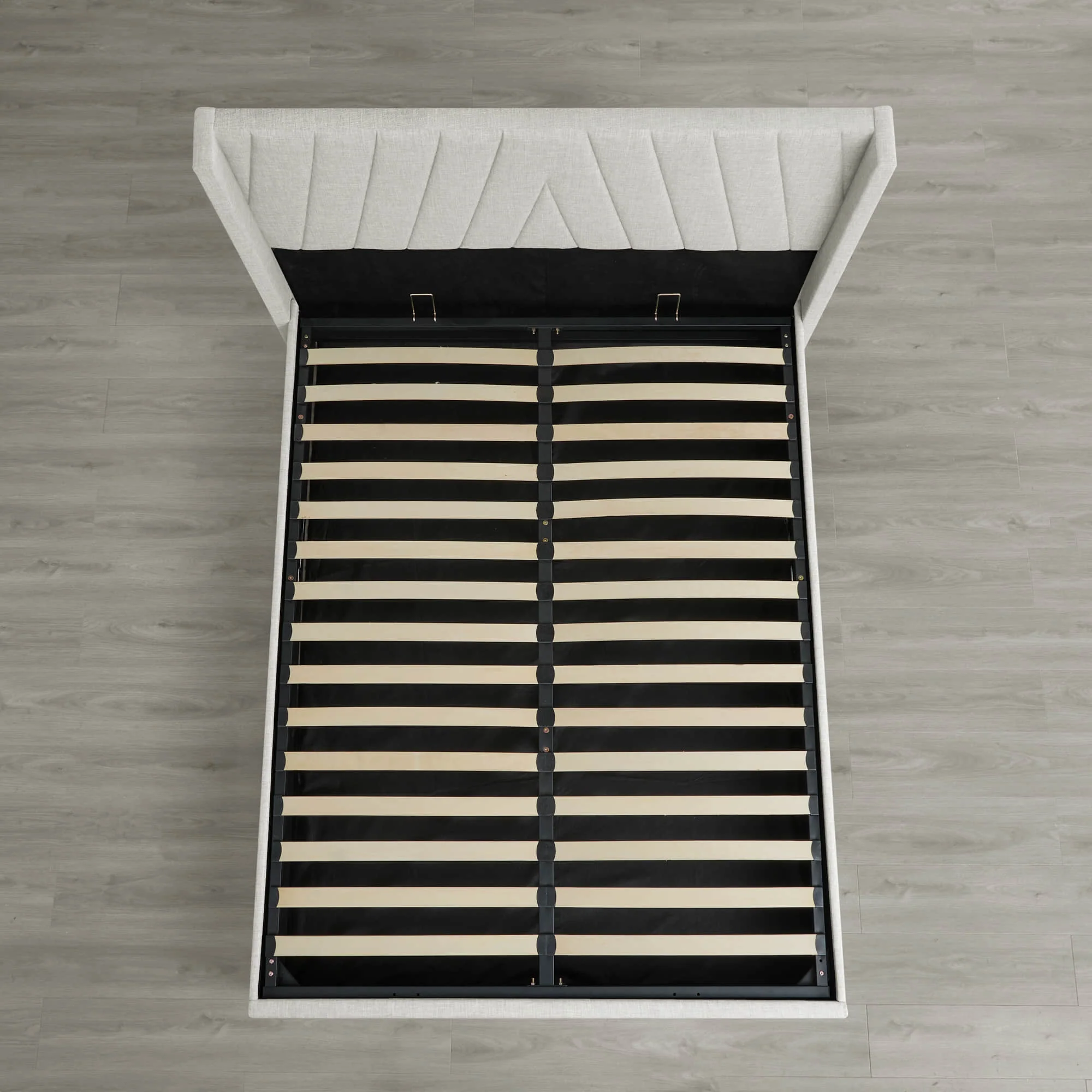 Jeffrey Wingback Upholstered Storage Platform Bed - Image 22