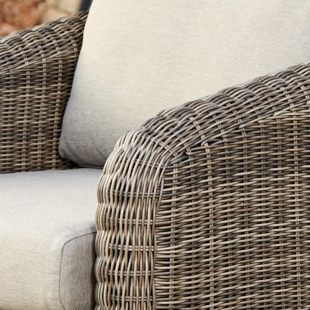 Liana Wicker Outdoor 5-Piece Patio Set - Image 6