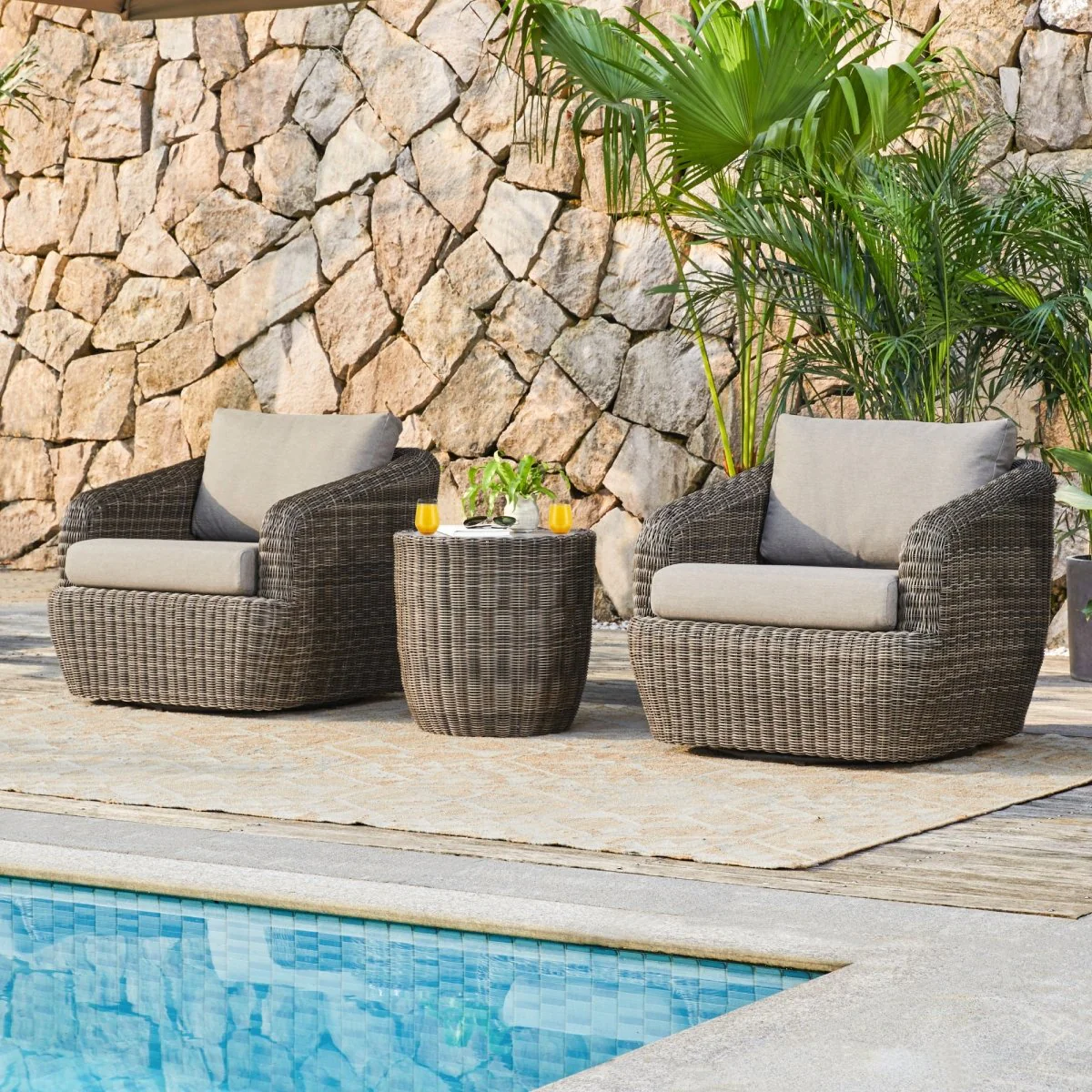 Liana Wicker Outdoor Bistro Set - Image 4
